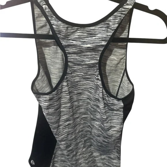 Just One Athletic Gym Yoga  Stylish Black and Gray Women's Racer Back Tank - Picture 3 of 3